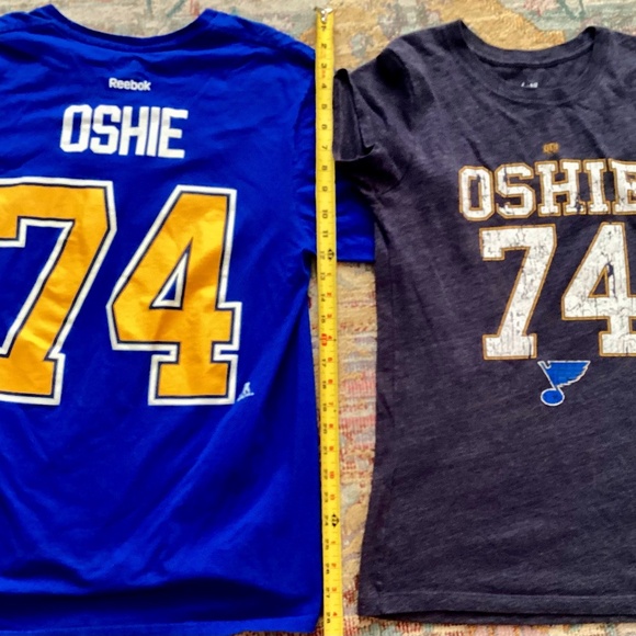 2 TJ OSHIE T-shirt’s Bundle NHL St. Louis Blues - Picture 1 of 8